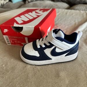 Nike 7c Court Borough Low